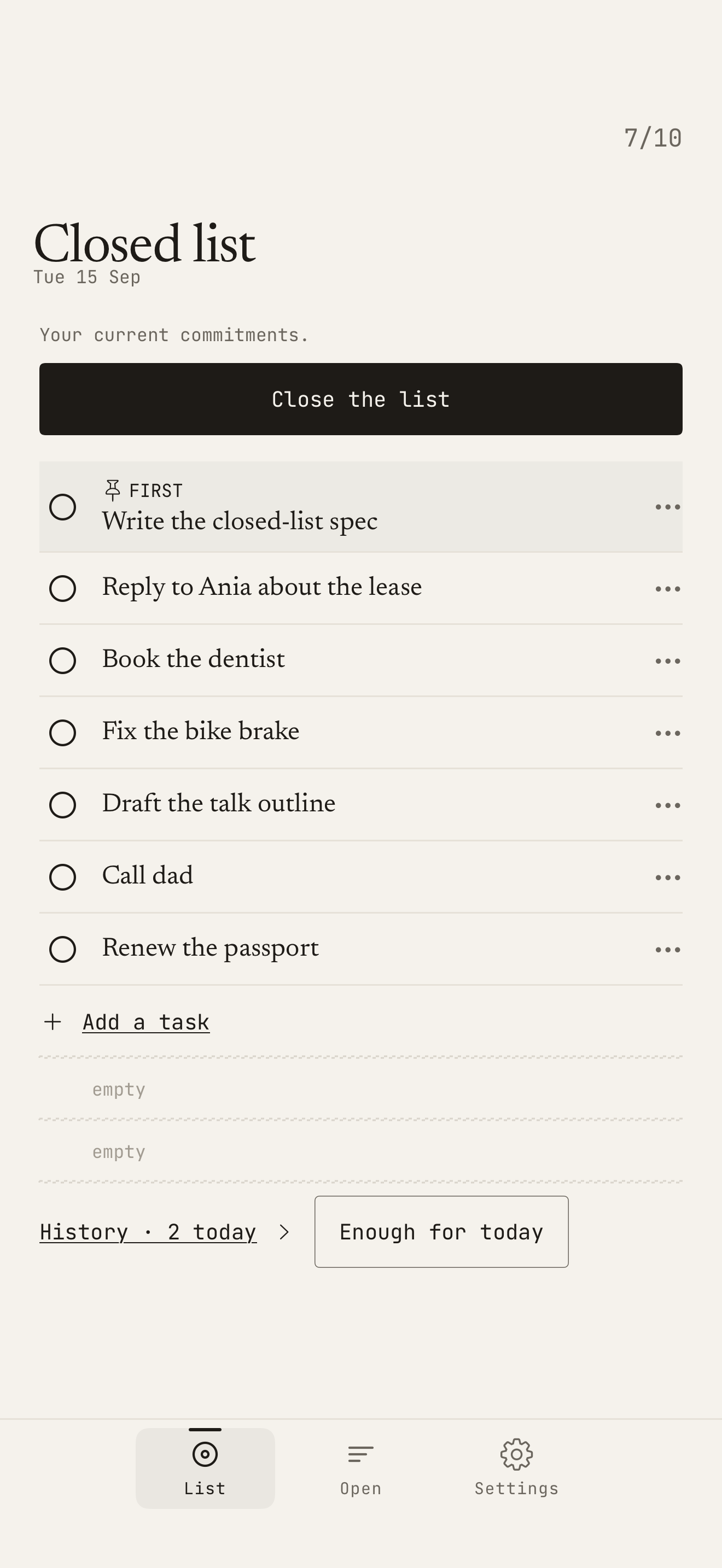 Choosing a closed list: a 7 of 10 count, seven chosen tasks with First pinned to one of them, Add a task, two empty places, and a Close the list button.